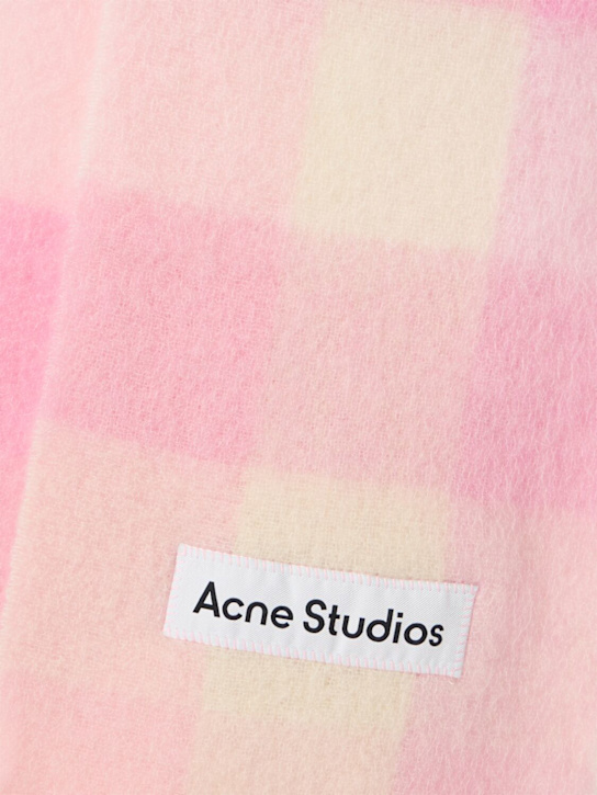 Acne Studios: Vally alpaca blend scarf - 粉色/白色 - women_1 | Luisa Via Roma