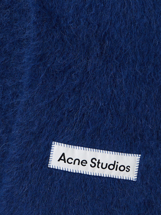 Acne Studios: Vally Dip Dye alpaca blend scarf - 蓝色 - women_1 | Luisa Via Roma