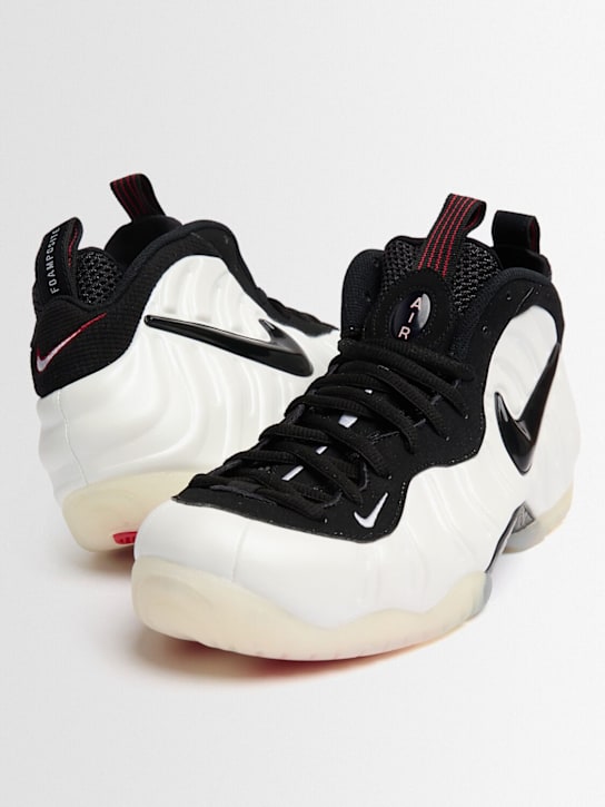 Nike: Air Foamposite Pro sneakers - Pearl White - men_1 | Luisa Via Roma