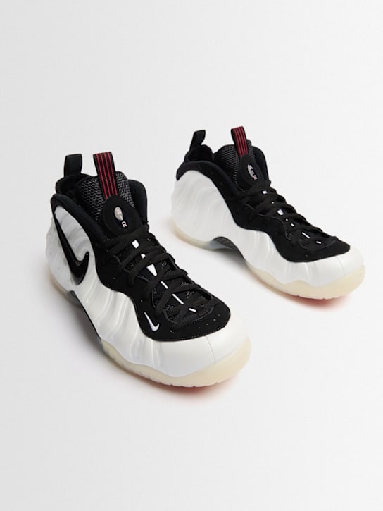 Nike: Air Foamposite Pro sneakers - men_1 | Luisa Via Roma