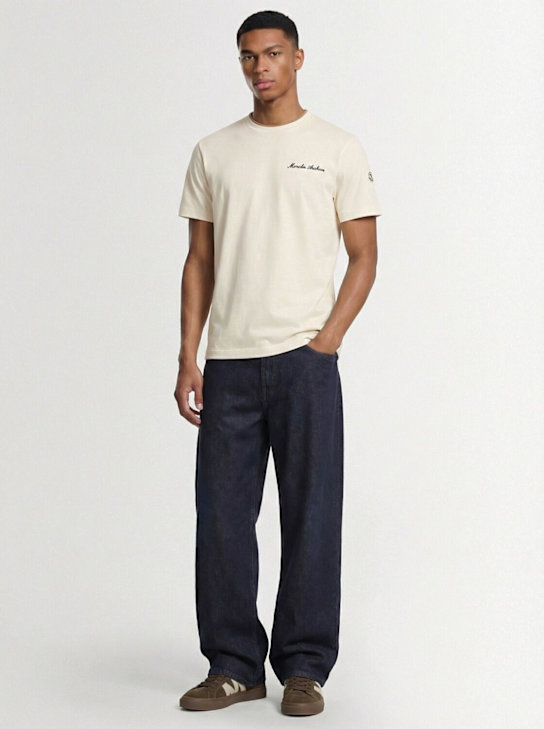 Moncler: Embroidered logo cotton t-shirt - 白色 - men_1 | Luisa Via Roma