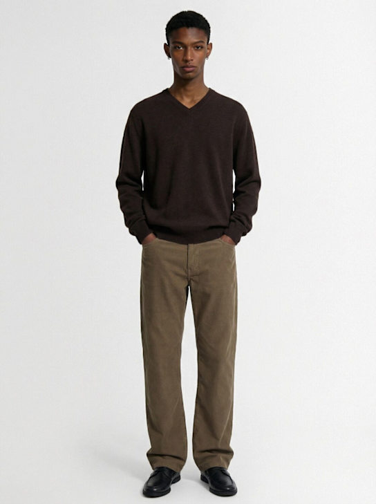 The Row: Pull col en V en cachemire Rod - Mélange De Marron - men_1 | Luisa Via Roma