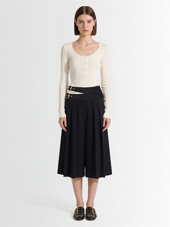 Chloé: Wool gabardine shorts - Black - women_1 | Luisa Via Roma