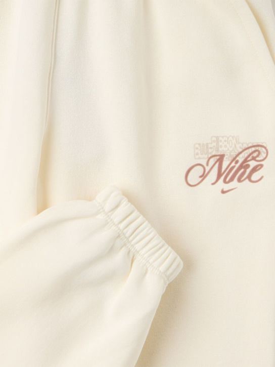 Nike: Nike Sportswear Club sweatpants - Soft Pearl - kids-girls_1 | Luisa Via Roma