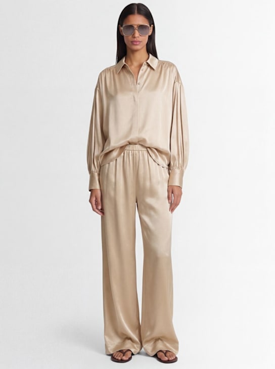 By Malene Birger: Hose aus Satin „Cabello“ - Beige - women_1 | Luisa Via Roma