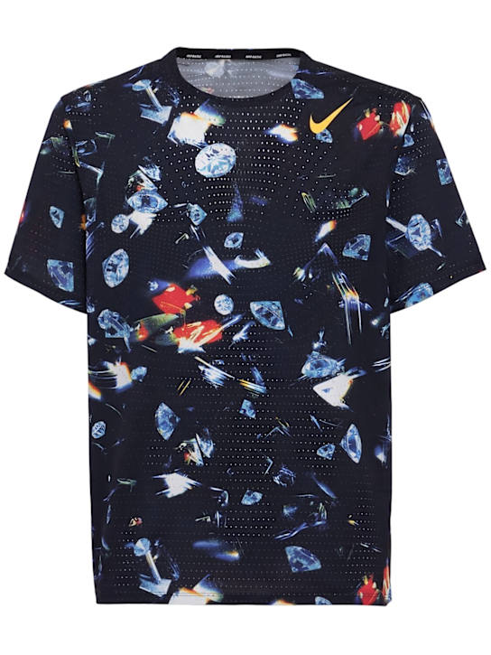 Nike: AeroSwift short sleeve running t-shirt - Black/Laser Ora - men_0 | Luisa Via Roma