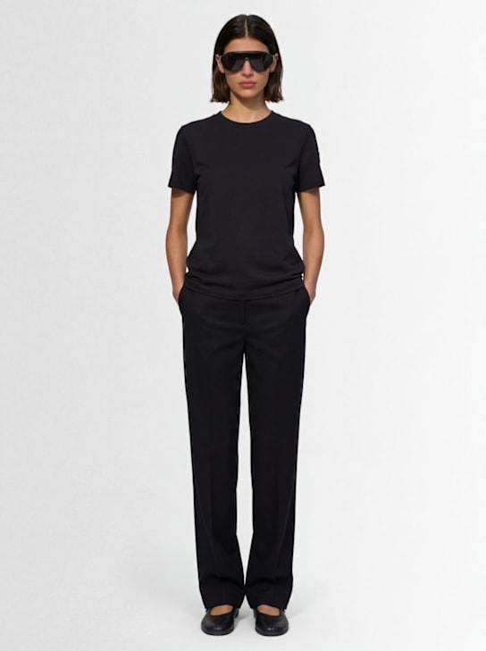 Moncler: 刺绣LOGO纯棉T恤 - 黑色 - women_1 | Luisa Via Roma