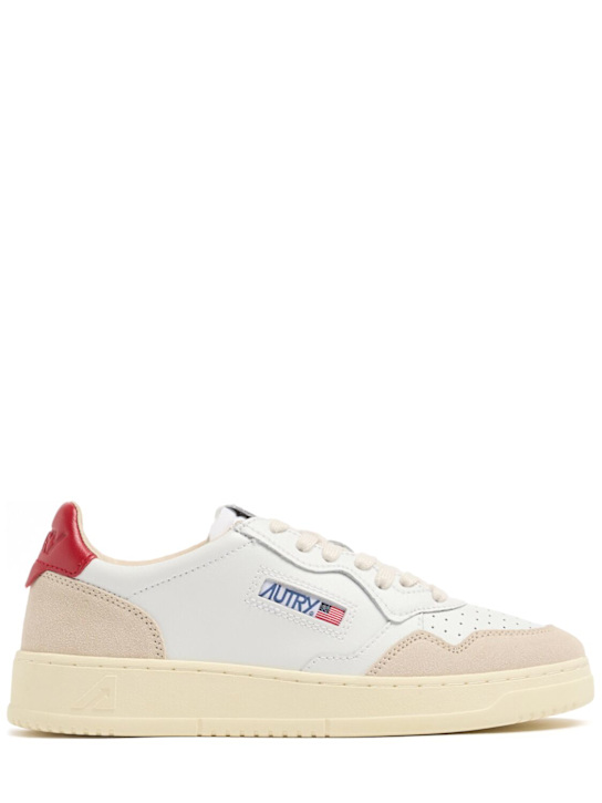 Autry: Medalist Low sneakers - Blanco/Rojo - men_0 | Luisa Via Roma
