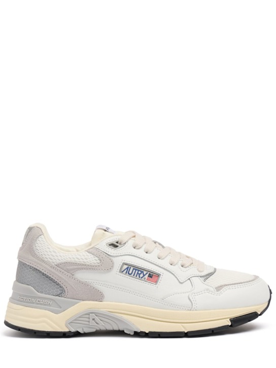 Autry: Hyperway低帮运动鞋 - 白色/灰色 - men_0 | Luisa Via Roma