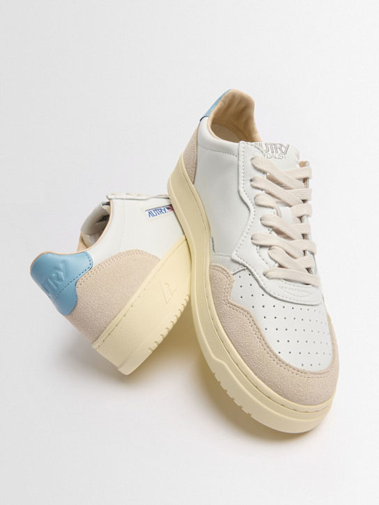 Autry: Medalist Low sneakers - White/Forget - men_1 | Luisa Via Roma