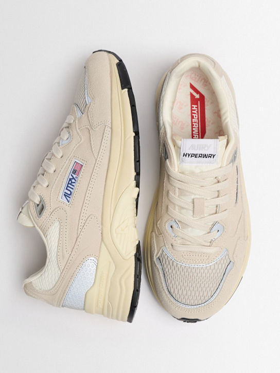 Autry: Hyperway低帮运动鞋 - Sand/Silver - women_1 | Luisa Via Roma