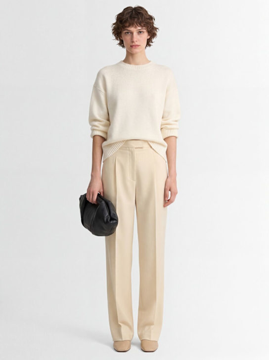 Rhea: Heavy wool crewneck sweater - 米白色 - women_1 | Luisa Via Roma