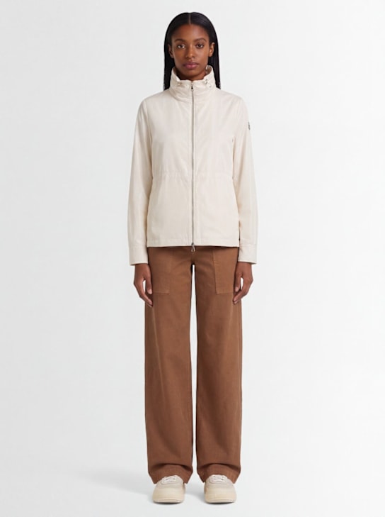 Moncler: Enette科技织物短款连帽派克夹克 - 白色 - women_1 | Luisa Via Roma