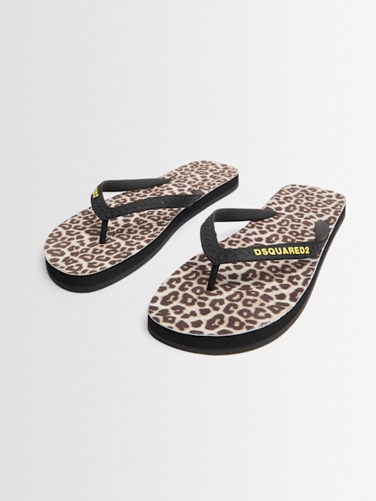 Dsquared2: Wild logo rubber flip flops - Maculato/Black - men_1 | Luisa Via Roma