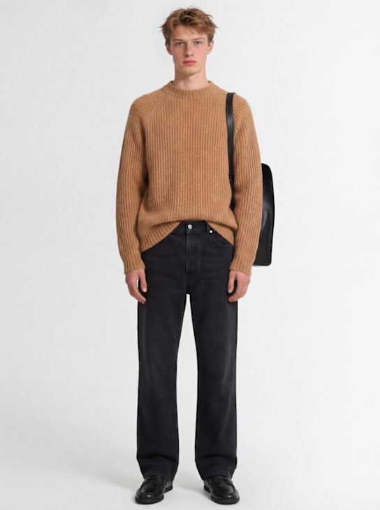 The Core: ウール イングリッシュリブニット クルーネックセーター - キャメル - men_1 | Luisa Via Roma