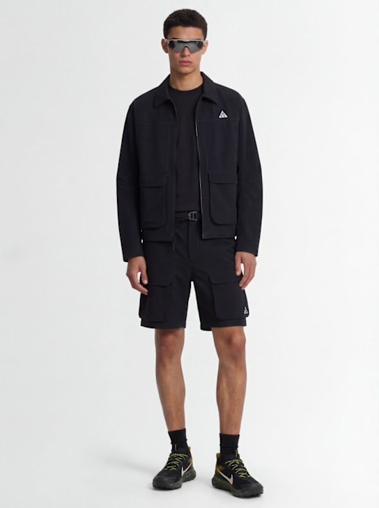 Nike: ACG Smith Summit Cargo shorts - Black/Anthracite - men_1 | Luisa Via Roma