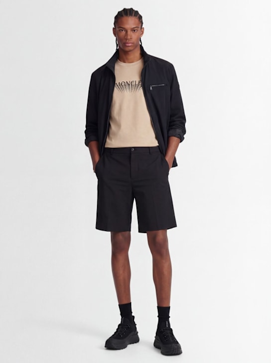 Moncler: Logo cotton jersey t-shirt - 浅米黄色 - men_1 | Luisa Via Roma