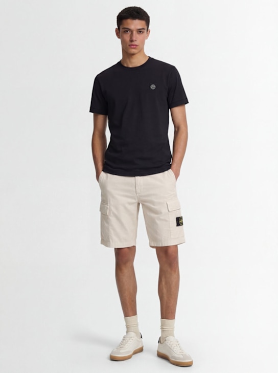 Stone Island: LOGO贴片棉质T恤 - 黑色 - men_1 | Luisa Via Roma