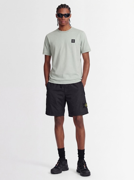 Stone Island: LOGO贴片棉质T恤 - 鼠尾草色 - men_1 | Luisa Via Roma