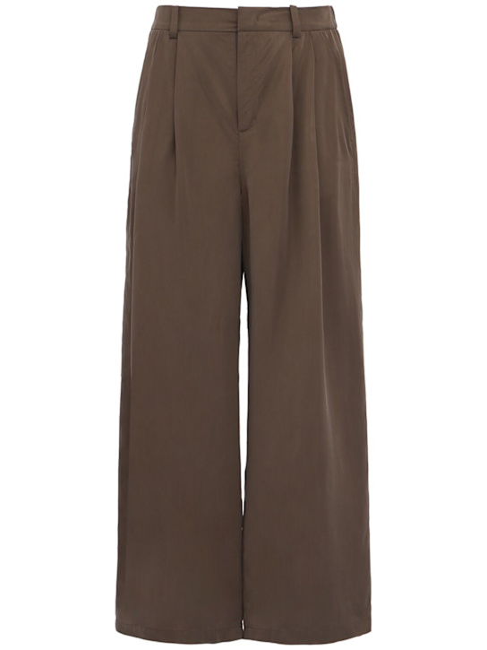Amomento: Two-tuck cupro wide pants - 灰色 - men_0 | Luisa Via Roma