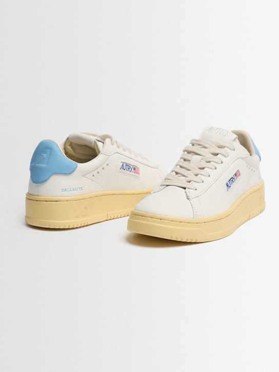 Autry: 1980s Dallas vintage style low sneakers - Blue - women_1 | Luisa Via Roma