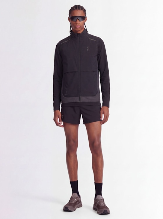 On: Performance 7" shorts - ブラック - men_1 | Luisa Via Roma