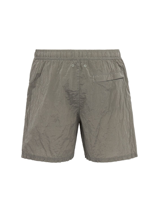 Stone Island: Logo nylon shorts - 珍珠灰 - men_1 | Luisa Via Roma