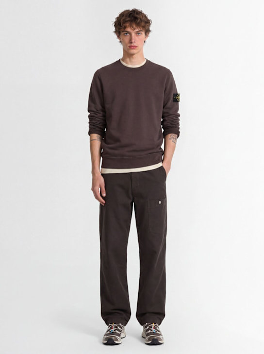 Stone Island: Logo棉质圆领卫衣 - 炭灰色 - men_1 | Luisa Via Roma