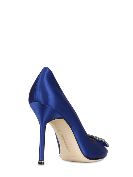 Manolo Blahnik: 105毫米Hangisi绸缎高跟鞋 - 宝蓝色 - women_3 | Luisa Via Roma