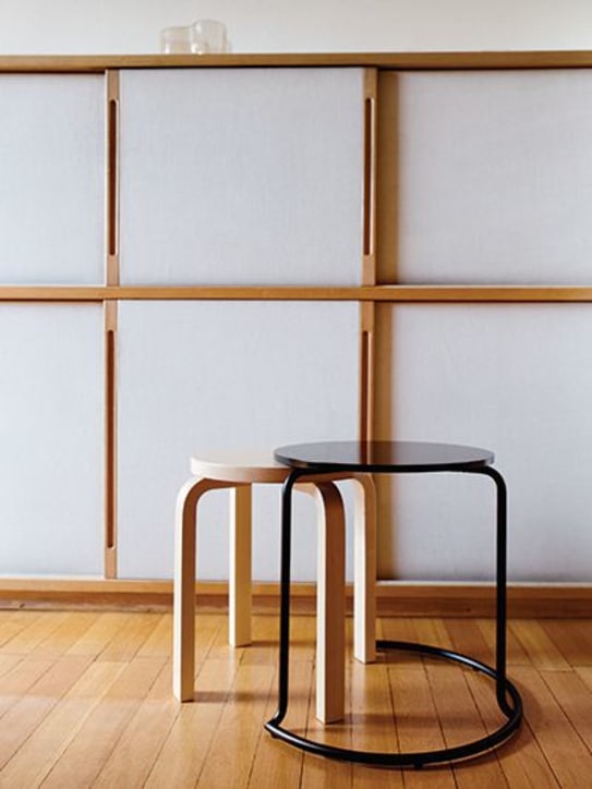 ARTEK: E60 wood stool - Brown - ecraft_1 | Luisa Via Roma