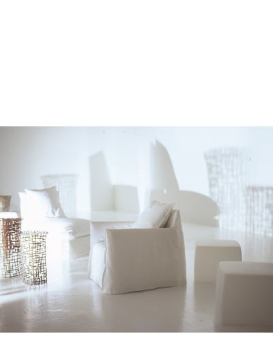 Gervasoni: Ghost 05 armchair & cushion - White - ecraft_1 | Luisa Via Roma