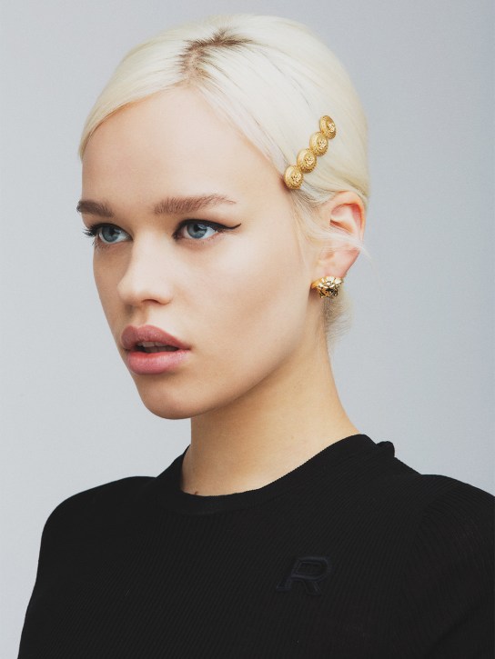 Versace: Medusa coin right side hair clip - Gold - women_1 | Luisa Via Roma