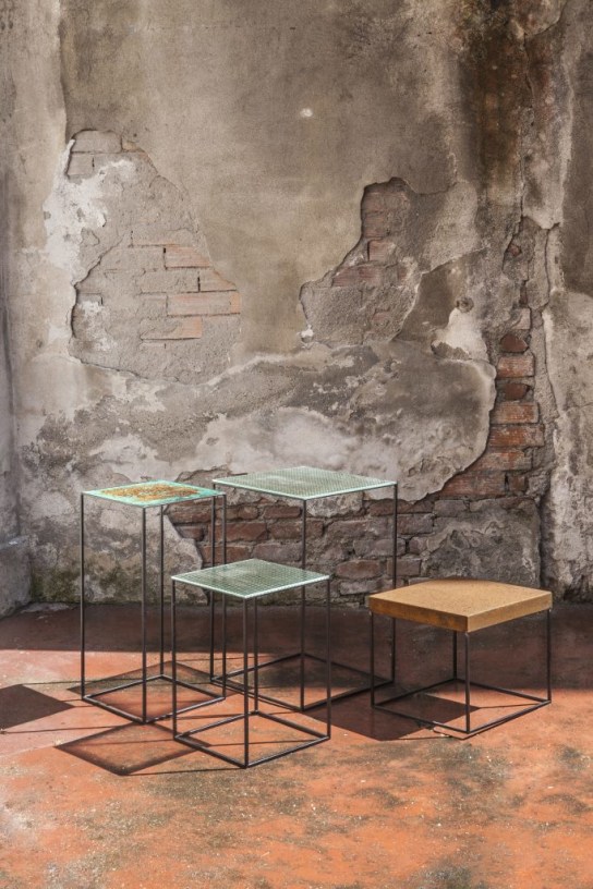 Zeus: Slim Irony side table - Grau - ecraft_1 | Luisa Via Roma