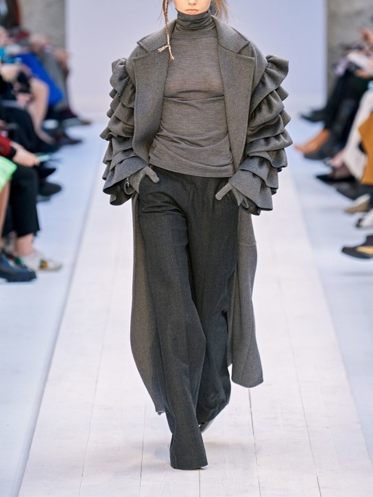 Max Mara: Wool turtleneck sweater - women_1 | Luisa Via Roma