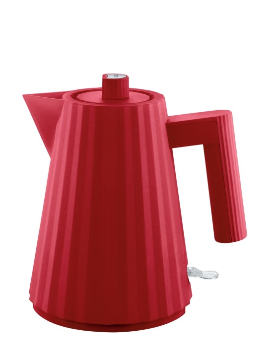 Alessi: Plissé small electric tea kettle - Red - ecraft_0 | Luisa Via Roma