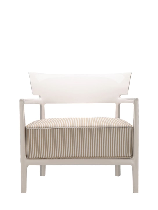 Kartell: Cara outdoor armchair - Beige/White - ecraft_0 | Luisa Via Roma
