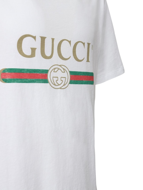 Gucci: T-SHIRT AUS BAUMWOLLJERSEY MIT LOGODRUCK - Weiß - men_1 | Luisa Via Roma