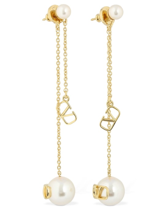 Valentino Garavani: V logo & faux pearl pendant earrings - Gold/White - women_0 | Luisa Via Roma