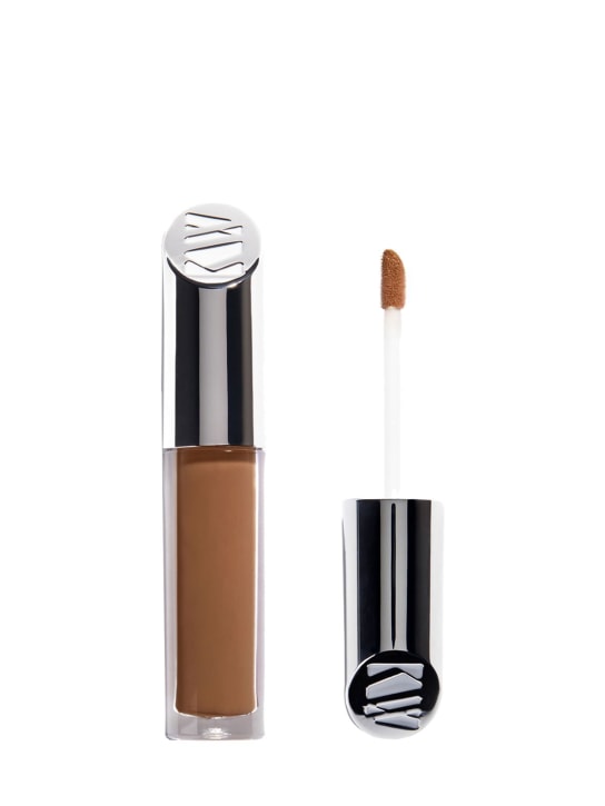 Kjaer Weis: CONCEALER „INVISIBLE TOUCH“ - D330 - beauty-women_0 | Luisa Via Roma