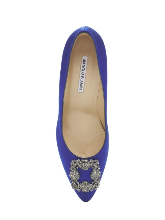 Manolo Blahnik: 70毫米Hangisi绸缎高跟鞋 - 宝蓝色 - women_4 | Luisa Via Roma