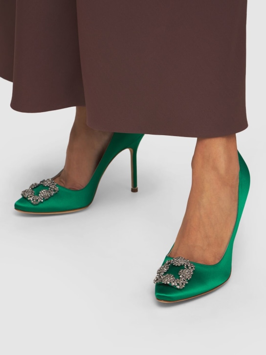 Manolo Blahnik: 105mm Hangisi satin pumps - Emerald - women_1 | Luisa Via Roma