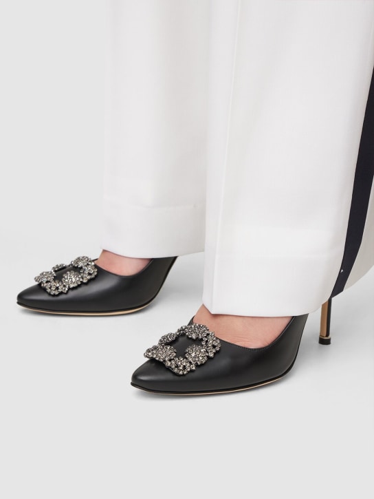 Manolo Blahnik: 105毫米Hangisi皮革高跟鞋 - 黑色 - women_1 | Luisa Via Roma