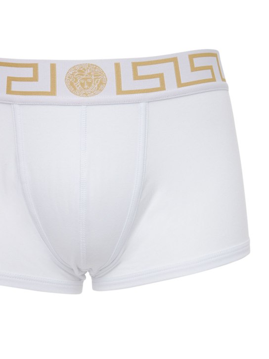 Versace: 弹力棉质平角内裤3条套装 - 白色 - men_1 | Luisa Via Roma