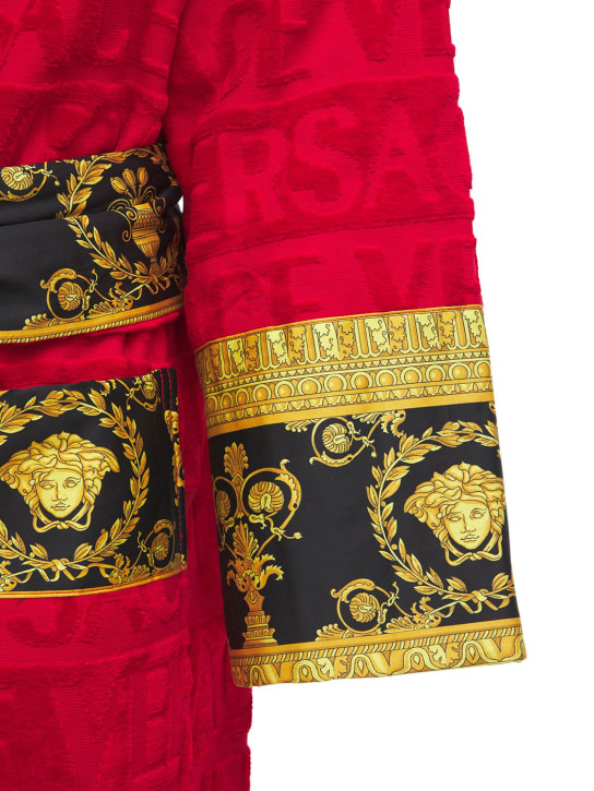 Versace: Barocco & Robe bathrobe - Red - ecraft_5 | Luisa Via Roma