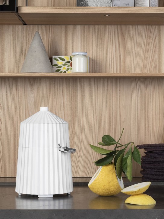 Alessi: Spremiagrumi elettrico Plissé - Bianco - ecraft_3 | Luisa Via Roma
