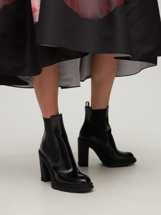 Alexander McQueen: 120mm Brushed leather ankle boots - Siyah - women_1 | Luisa Via Roma