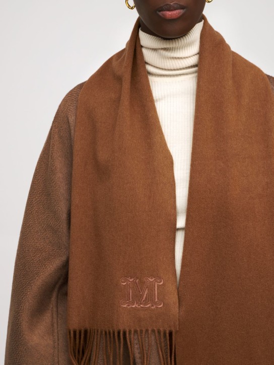 Max Mara: Dalia cashmere scarf - Brown - women_1 | Luisa Via Roma