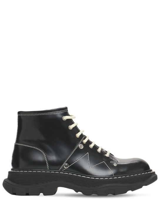 Alexander McQueen: 40mm Tread brushed leather combat boots - Siyah - women_0 | Luisa Via Roma