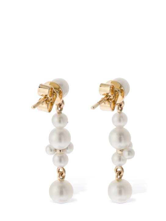 Sophie Bille Brahe: 14kt & pearl holly splash earrings - Pearl - women_4 | Luisa Via Roma