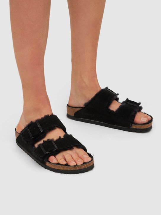 BIRKENSTOCK: Arizona shearling & suede sandals - women_2 | Luisa Via Roma